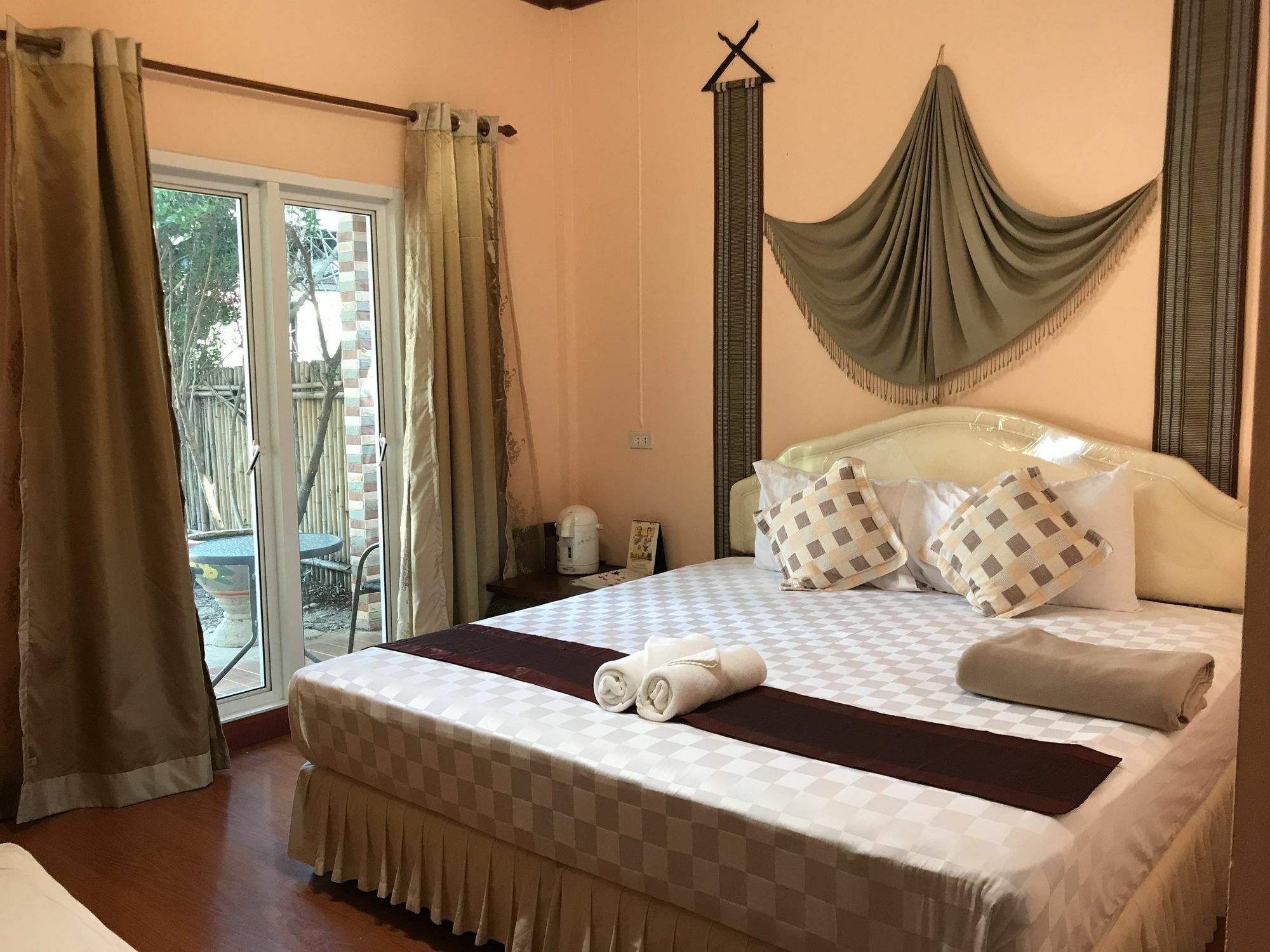 Green Leaf Resort Сурін Екстер'єр фото